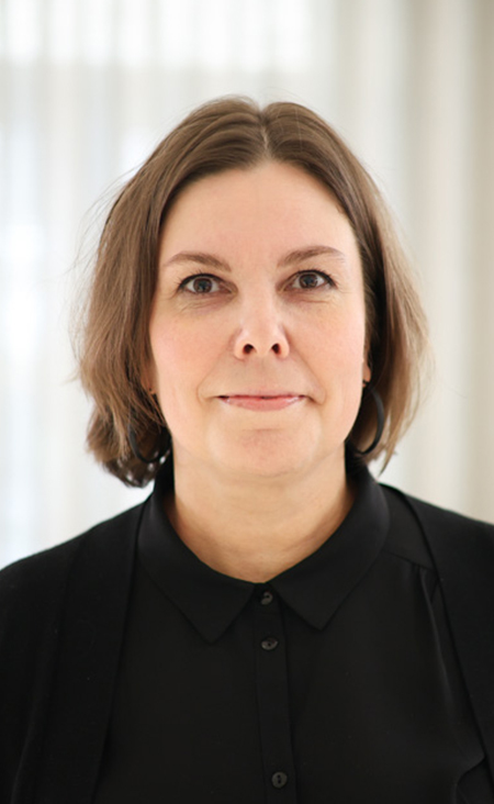 Valtion Nuorisoneuvoston Jäsen Mari Ahonen-Walker